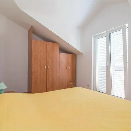 Διαμέρισμα Batinic - Two Bedroom With Terrace And Sea View St