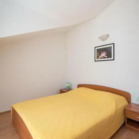 Apartment Batinic - Two Bedroom With Terrace And Sea View St Supetar