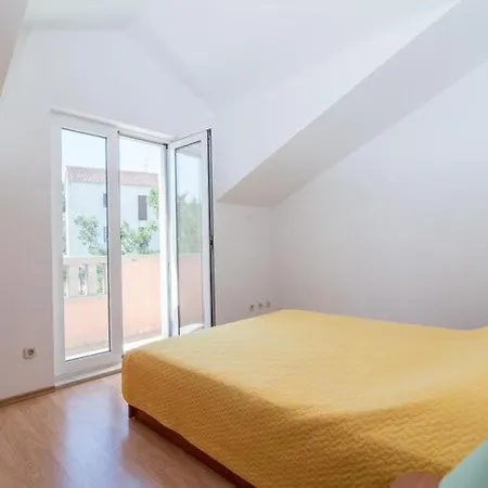 Apartment Batinic - Two Bedroom With Terrace And Sea View St *