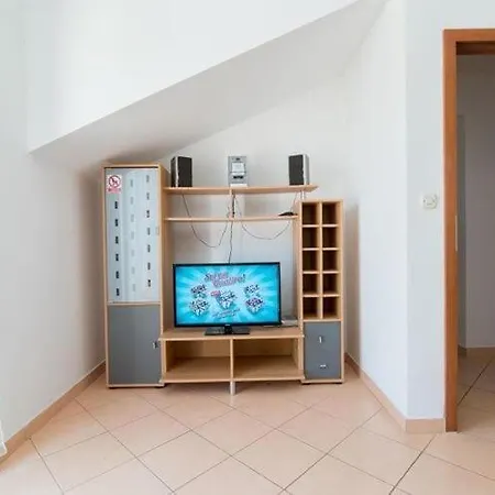 Apartment Batinic - Two Bedroom With Terrace And Sea View St
